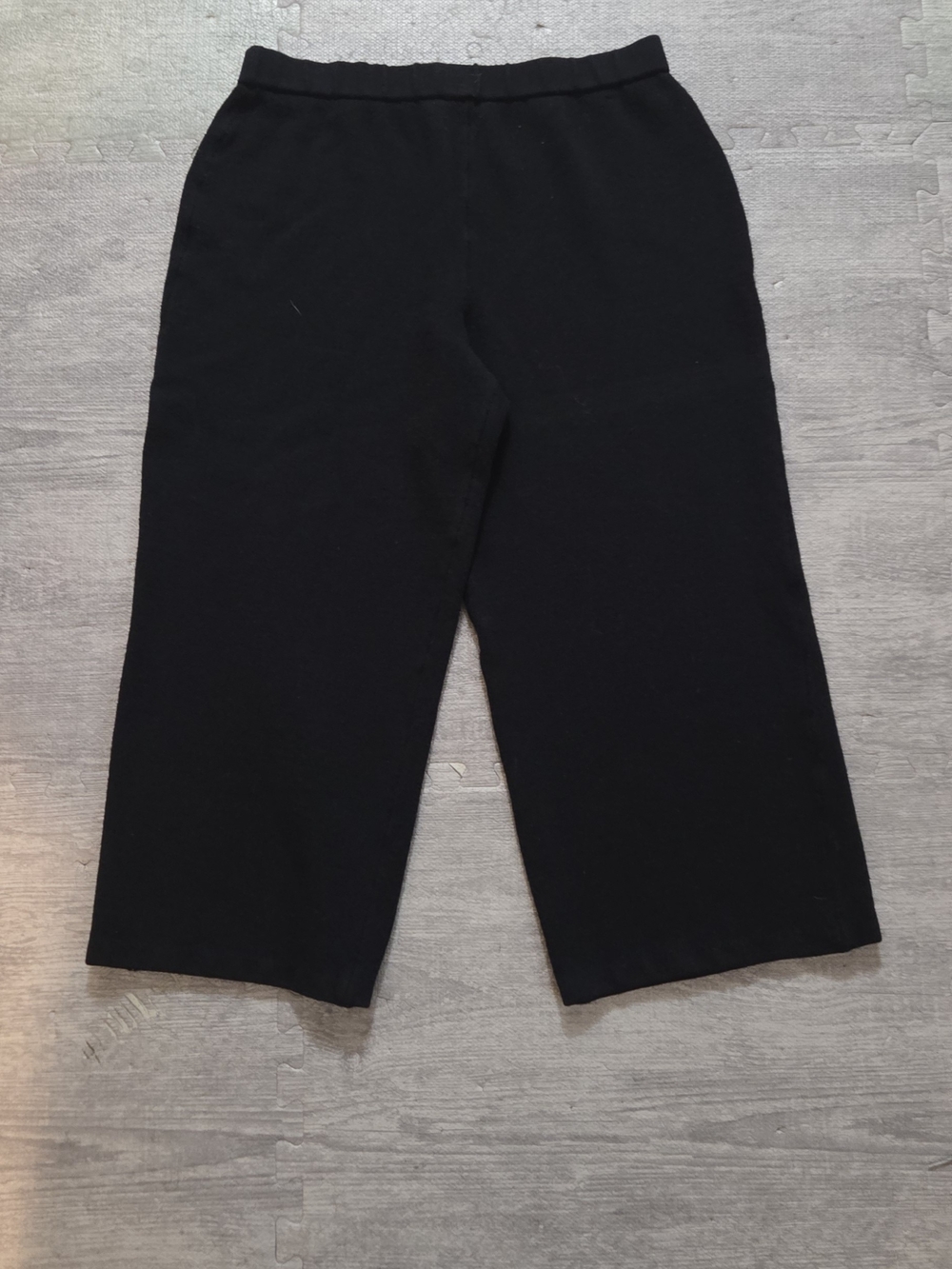 St. John Collection By Marie Gray Black Cropped Wide-Leg Knit Pants EUC Size 14